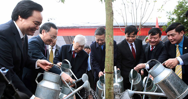 Tết trồng cây