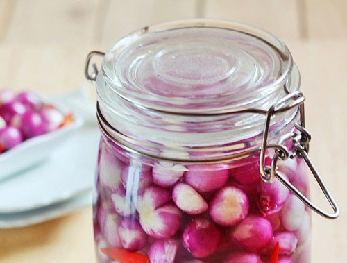 Cách muối hành củ ngon giòn