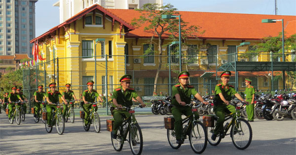 Cảnh sát khu vực được làm gì khi đến nhà dân?