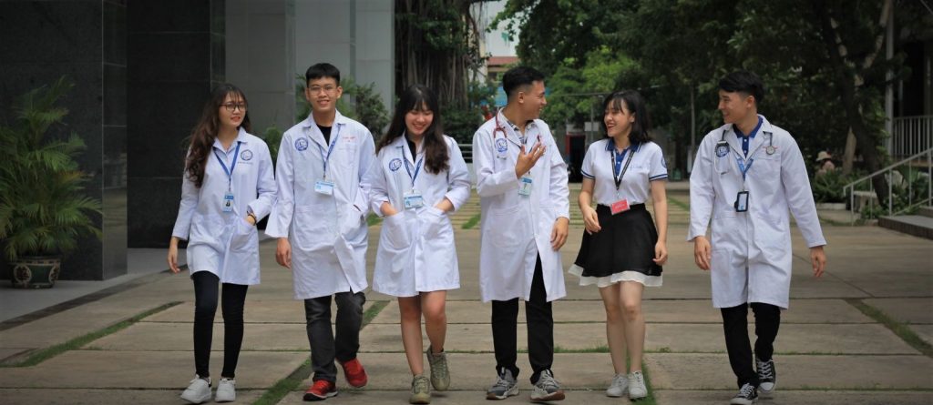 Học viện Y dược học cổ truyền công bố điểm chuẩn: Cao nhất 26,1 điểm