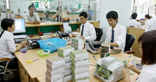 Mẫu đơn đề nghị cấp giấy phép thành lập văn phòng đại diện của tổ chức tín dụng nước ngoài có hoạt động ngân hàng