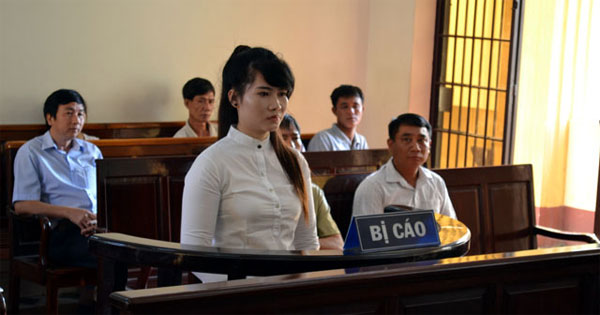 Mẫu số 50-DS: Quyết định tạm ngừng phiên tòa