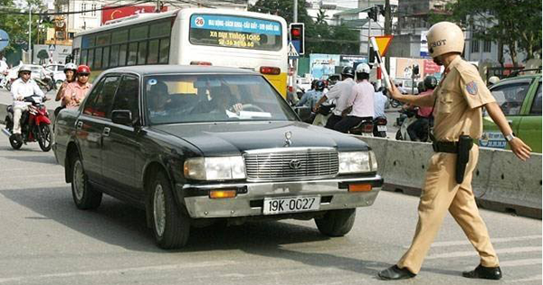 Mức phạt vi phạm giao thông 2016 đối với người điều khiển xe ô tô