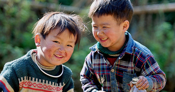 Những hành vi bị nghiêm cấm đối với trẻ em theo Luật Trẻ em