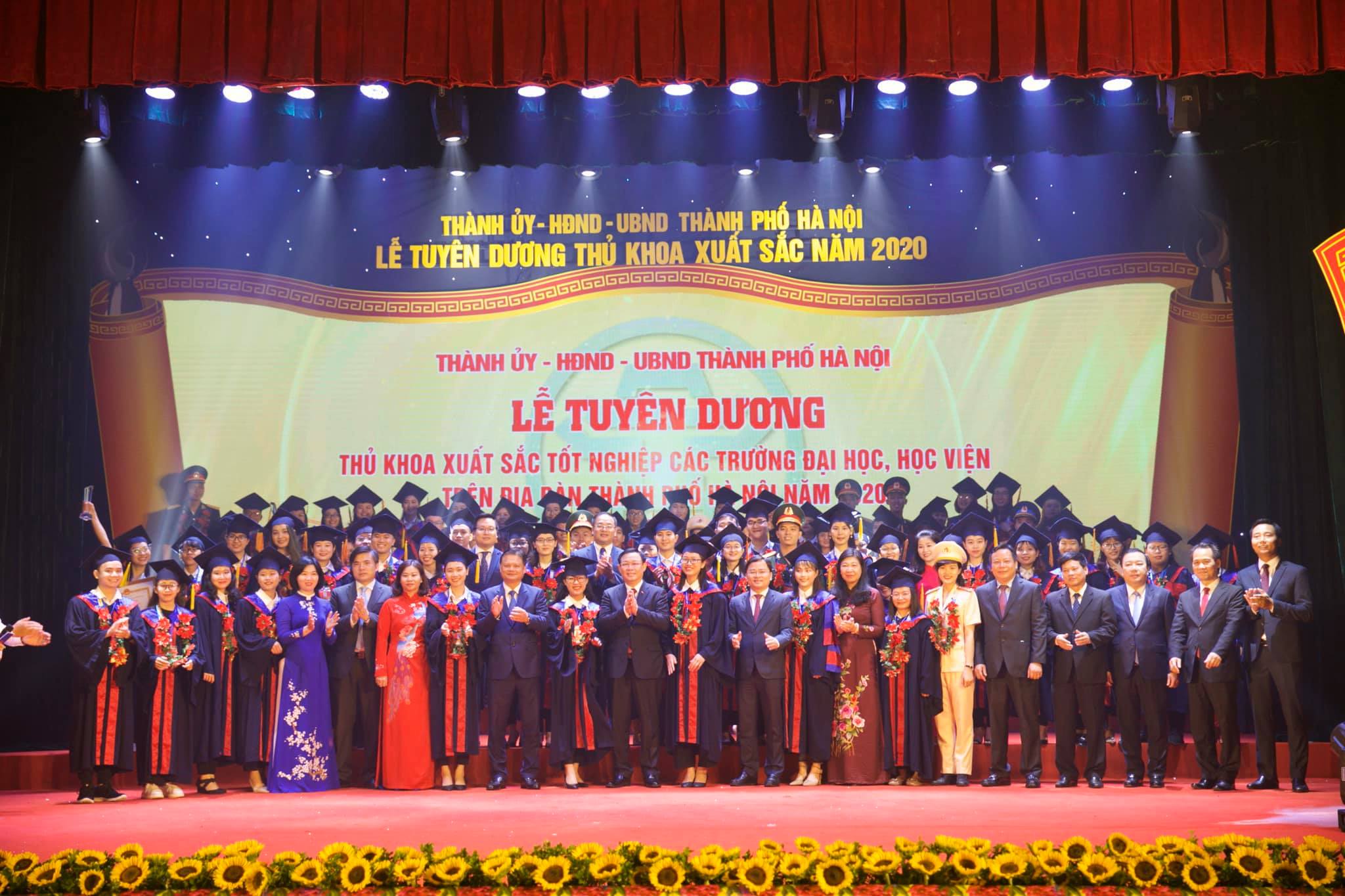 Đề thi thử Tiếng anh chuyên KHTN lần 3