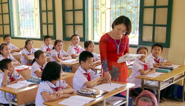 Thủ tục tiếp nhận giáo viên ngoại tỉnh