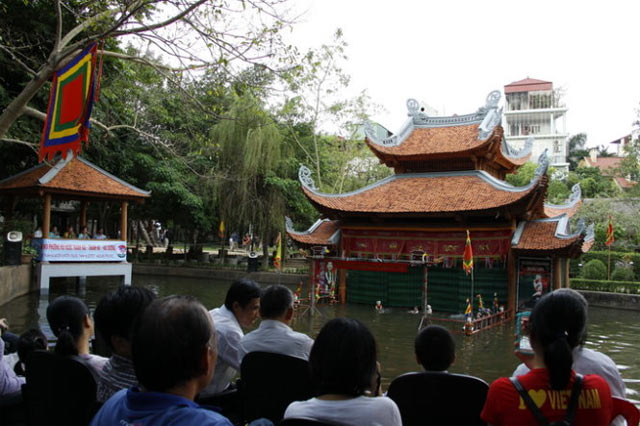 Múa rối nước là gì?