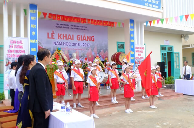 Trang trí khai giảng