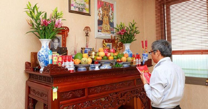 Văn khấn cúng bà Tổ Cô chuẩn nhất